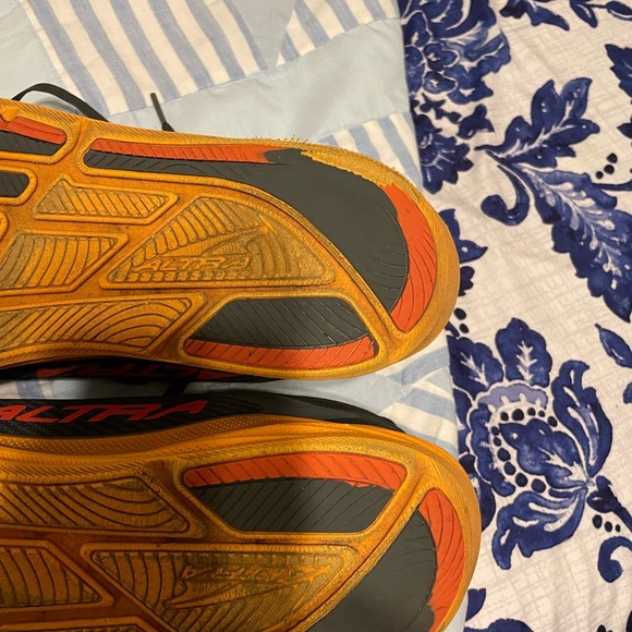 Altra Torin 8 Men's Athletic Running Shoes 11. - Picture 9 of 10